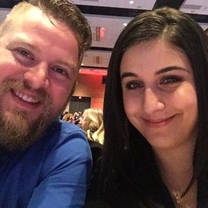 Meet your Posher, Mia